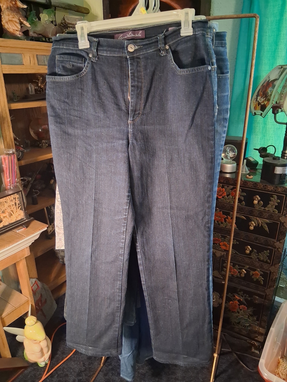 Gloria Vanderbilt Straight-Leg Jeans in Dark Blue Denim